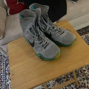 Size 14 Kobe X high-top mint condition.
